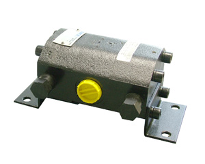 FLOW DIVIDERS+BUILT-IN RECYCLING VALVES